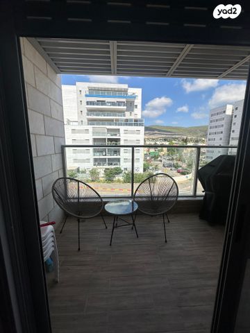 דירה, שדרות מנחם בגין, החותרים, טירת כרמל