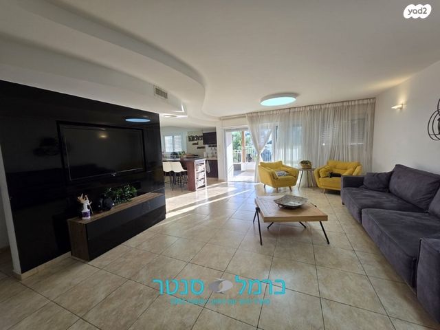 גג/ פנטהאוז, נורית, ורדיה, חיפה