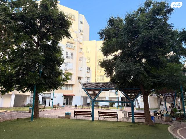 דירה, אריה רובין 22, משמר נוף, לוד