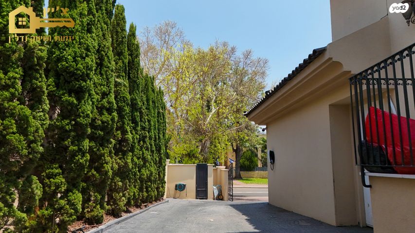 בית פרטי/ קוטג', סביון