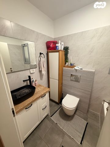 דירה, שדרות מנחם בגין, החותרים, טירת כרמל