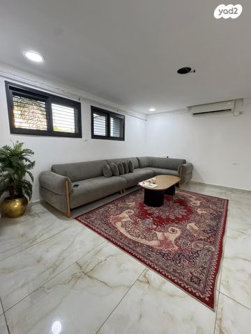 דו משפחתי, חבצלת, נווה אלון, לוד