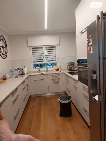 דירה, לסטר/רבוצקי, רעננה