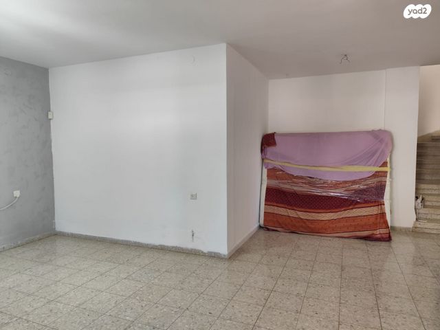 בית פרטי/ קוטג', עפרוני 26, שלומית, שלומי