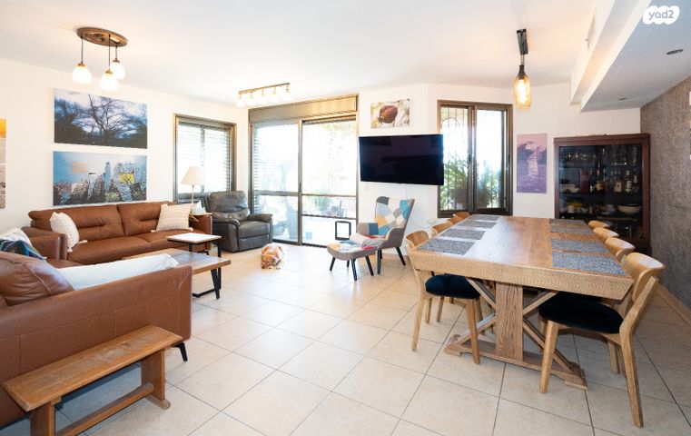 דופלקס, הראשונים, כפר סבא