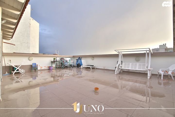 גג/ פנטהאוז, החשמונאים 31, מוצקין הותיקה, קרית מוצקין