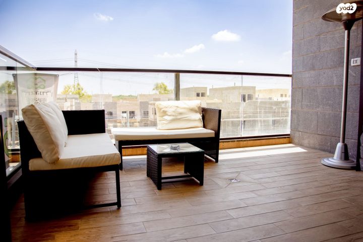 דירה, אור ים, אור עקיבא