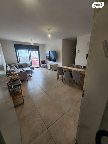 דירה, נרקיס, הפרחים, חריש