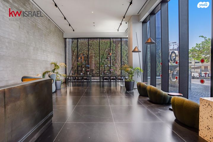 דירה, אריק איינשטיין, דרום חדש, פארק הים, בת ים