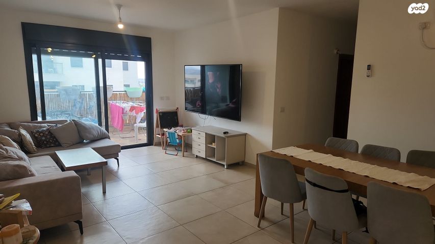 דירה, נרקיס, הפרחים, חריש