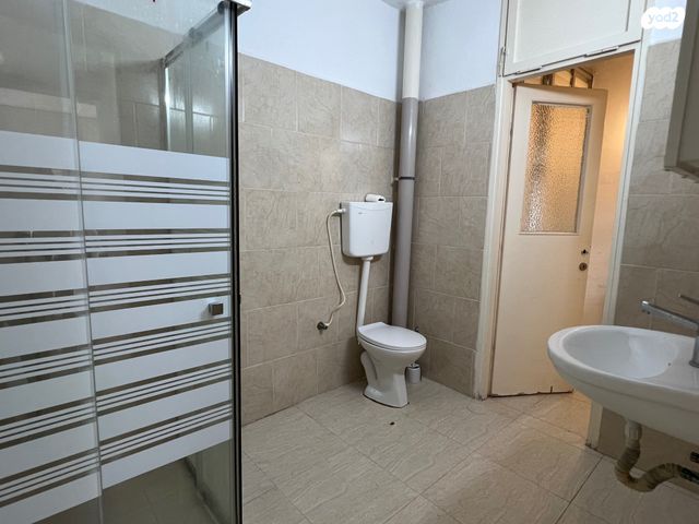 דירה, קרית אתא