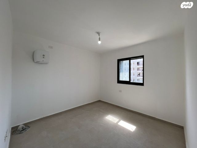 דירה, שלום אש, הדר יוסף, תל אביב יפו