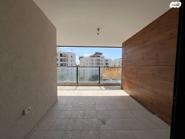 דירה, שלום אש, הדר יוסף, תל אביב יפו