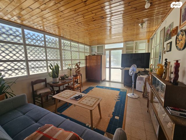 גג/ פנטהאוז, פבזנר, הדר מרכז, חיפה