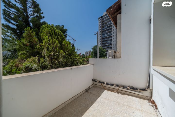 דו משפחתי, רש"י, קרית אונו