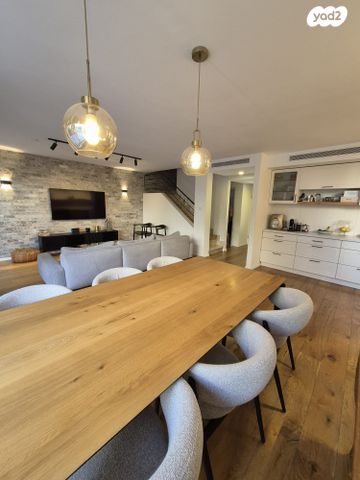 בית פרטי/ קוטג', התפוח, קדימה צורן