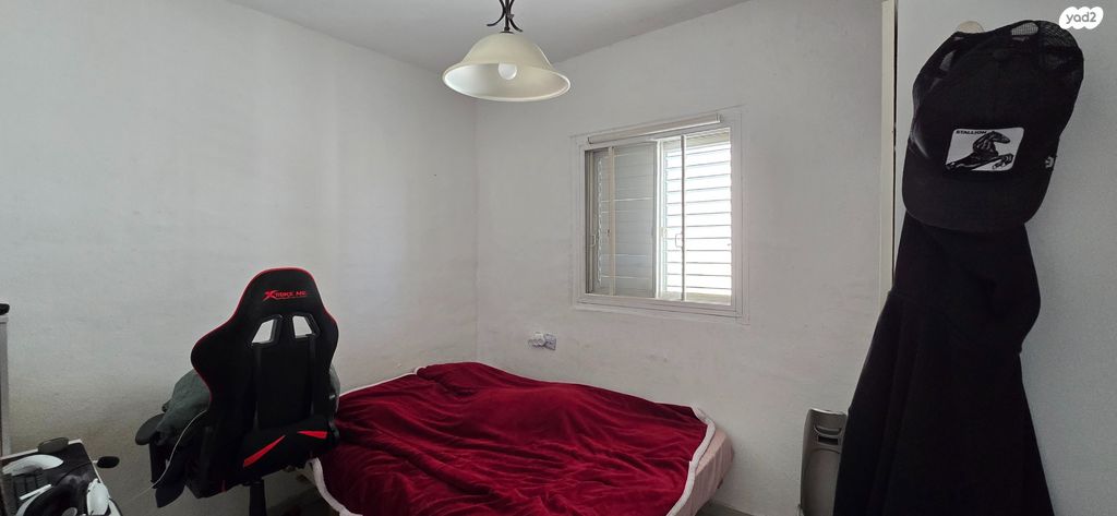 דירה, הגיבורים, חיפה