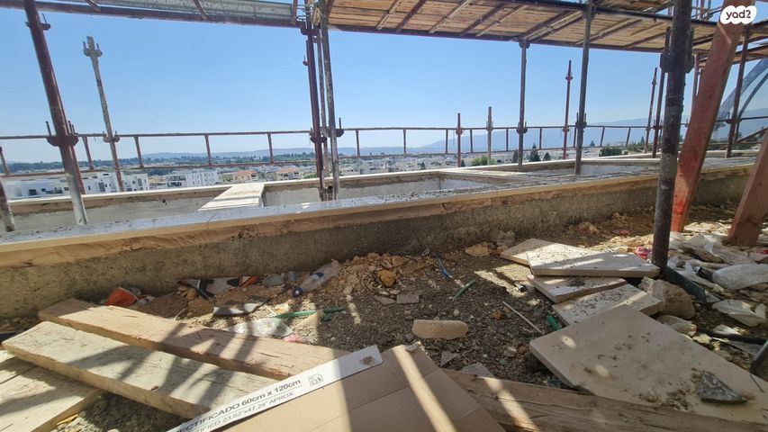 גג/ פנטהאוז, מרכז העיר, קרית אתא