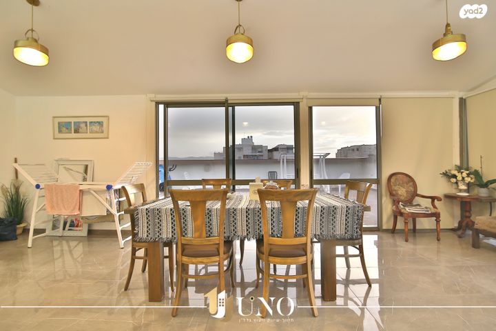 גג/ פנטהאוז, החשמונאים 31, מוצקין הותיקה, קרית מוצקין