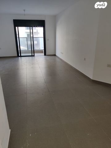 דירה, צאלה, גדרה הצעירה, גדרה