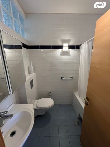 דירה, בן יהודה 34, הרצליה הצעירה, הרצליה