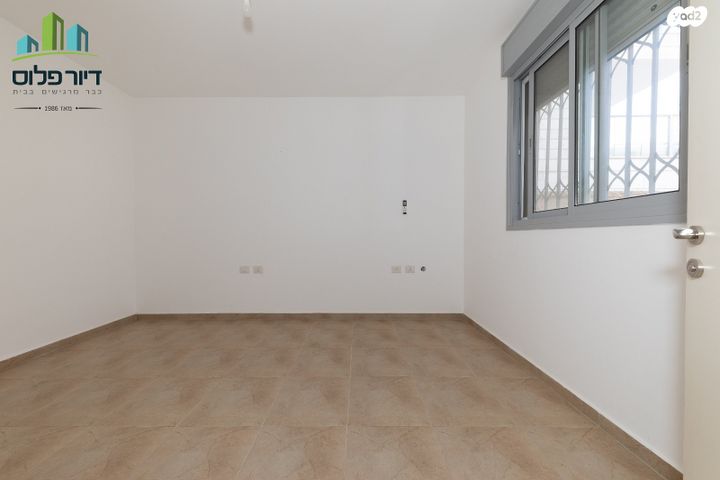 דירת גן, מודיעין מכבים רעות