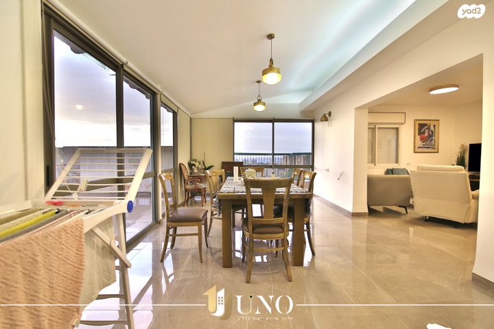 גג/ פנטהאוז, החשמונאים 31, מוצקין הותיקה, קרית מוצקין