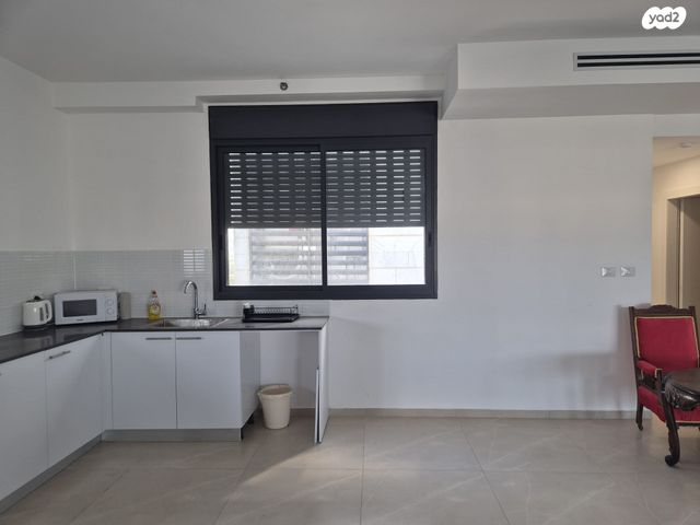 גג/ פנטהאוז, נהריה