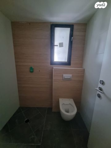 דירה, יונה וולך 7, גרין פארק החדשה, הוד השרון