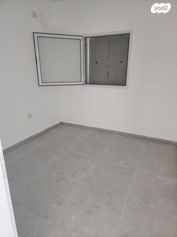 דירה, הנביאים 27, הנביאים, בת ים