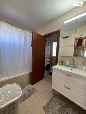 דירה, כוכבית 1, הר יונה, נצרת עילית / נוף הגליל