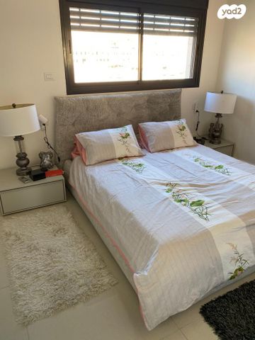 גג/ פנטהאוז, העונות - בבניה, רובע 11, אילת