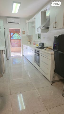 דירת גן, השופטים, אחוזת כנרת, טבריה