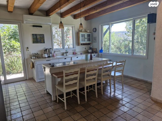 בית פרטי/ קוטג', הושעיה