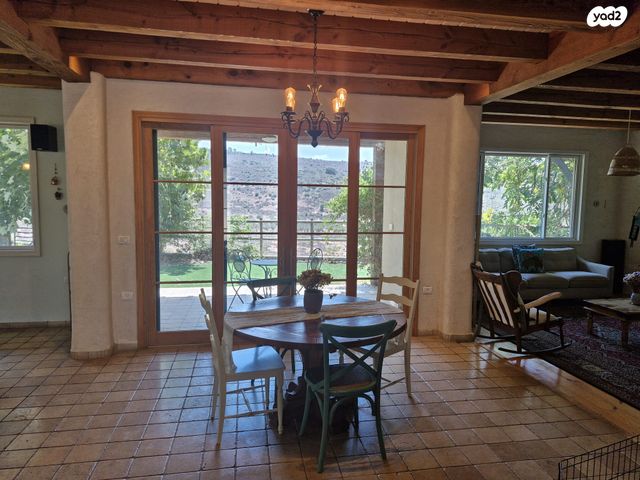 בית פרטי/ קוטג', הושעיה