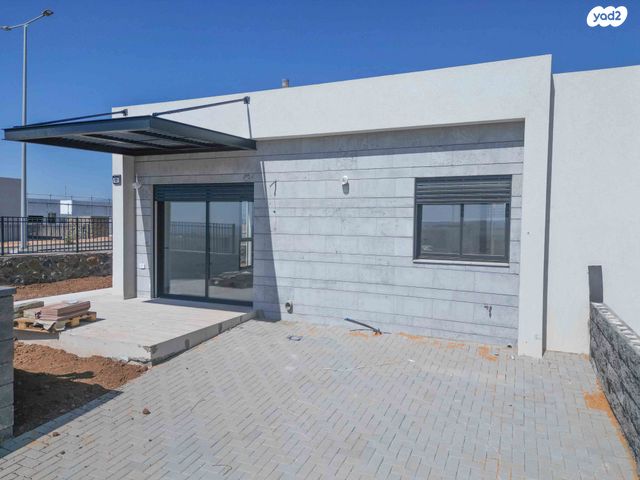 דו משפחתי, אפיק, קצרין