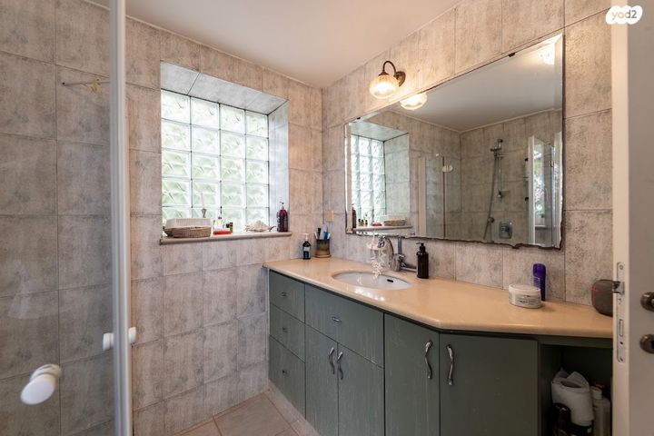 בית פרטי/ קוטג', חרצית, חרצית, כפר ורדים