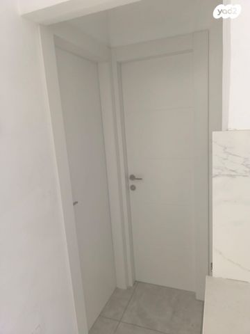 דירה, שלום עליכם, צור שלום, קרית ביאליק