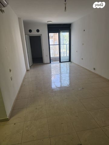 דירה, הנביאים 27, הנביאים, בת ים