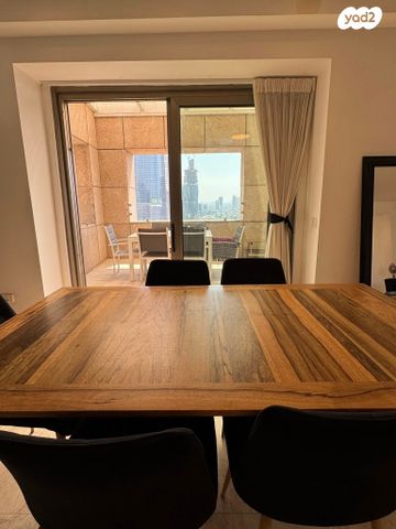 גג/ פנטהאוז, זיסמן שלום 14, בורסה, רמת גן