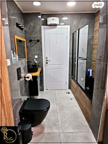 דירת גן, האלמוג, נופי סלע, מעלה אדומים