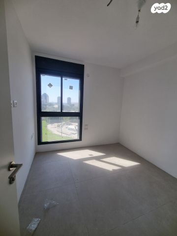 דירה, יונה וולך 7, גרין פארק החדשה, הוד השרון