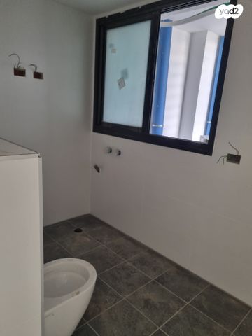 דירה, יונה וולך 7, גרין פארק החדשה, הוד השרון