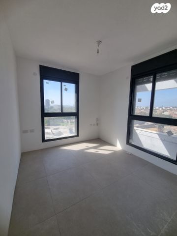 דירה, יונה וולך 7, גרין פארק החדשה, הוד השרון