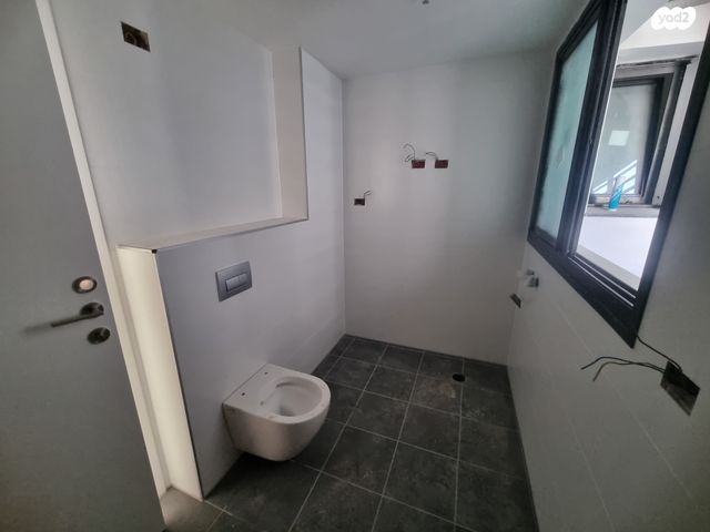 דירה, יונה וולך 7, גרין פארק החדשה, הוד השרון