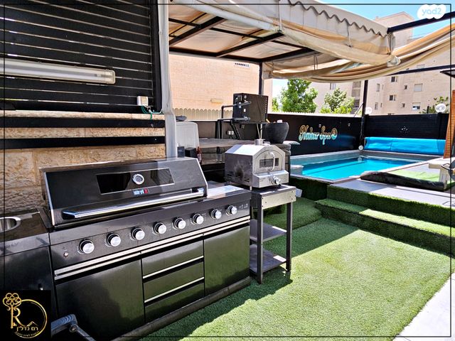 דירת גן, האלמוג, נופי סלע, מעלה אדומים