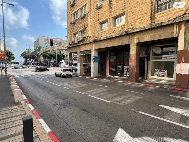 חנויות/ שטח מסחרי, כיאט, שער פלמר, תחנת רכבת השמונה, חיפה