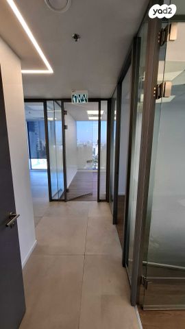 משרדים, דרך זאב ז'בוטינסקי 61, סטארטסיב / רמת סיב, פתח תקווה