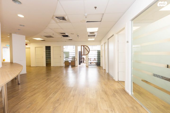 מבני תעשיה, האופן, פתח תקווה