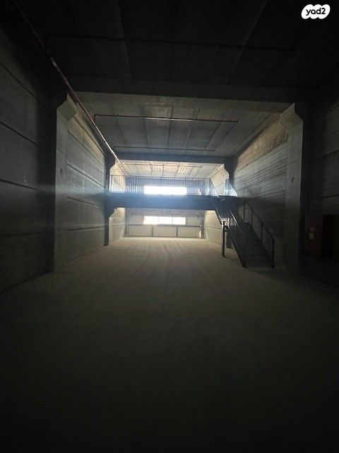 מבני תעשיה, בן ציון גליס, פארק עסקים ירקון / אזור תעשיה סגולה, פתח תקווה